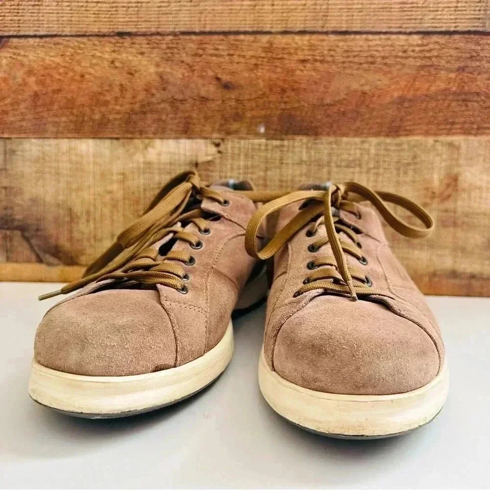 Vintage Salvatore Ferramgamo World Sneakers